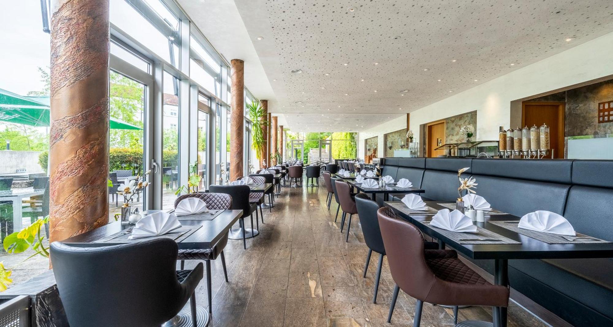 Plaza Inn Stuttgart-ディツィンゲン エクステリア 写真